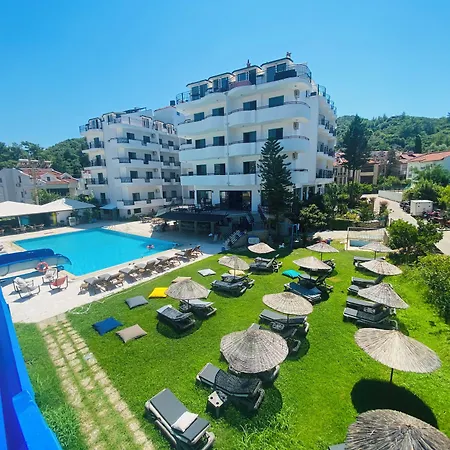 Sayar Aparthotel 3*