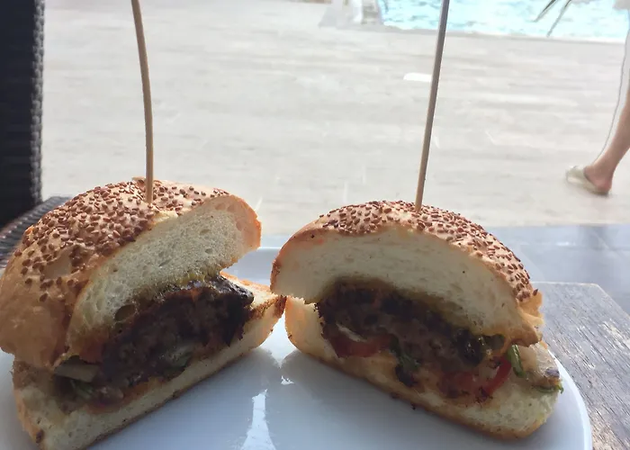 Sayar Lägenhetshotell 3*